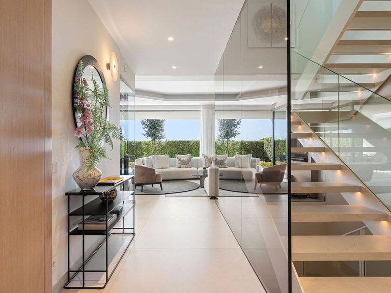 Villa for Sale in Marbella, Malaga 9