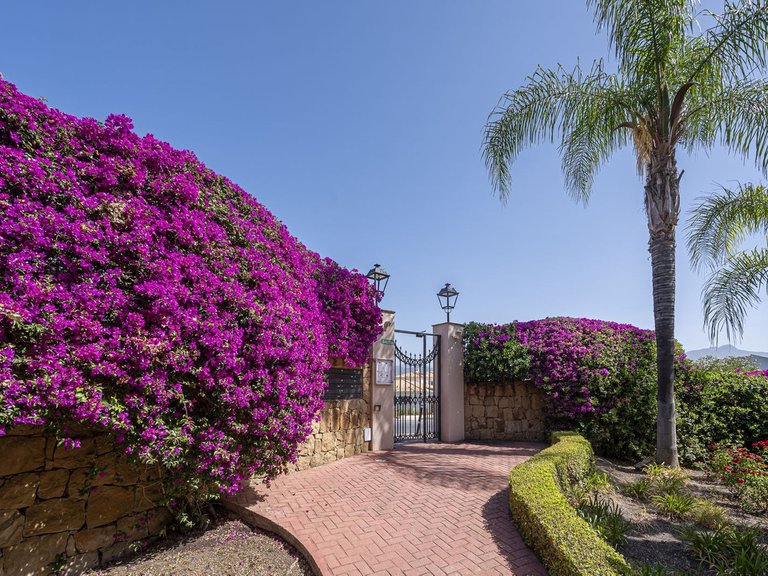 apartment for sale in El Paraiso, Malaga 109176 3