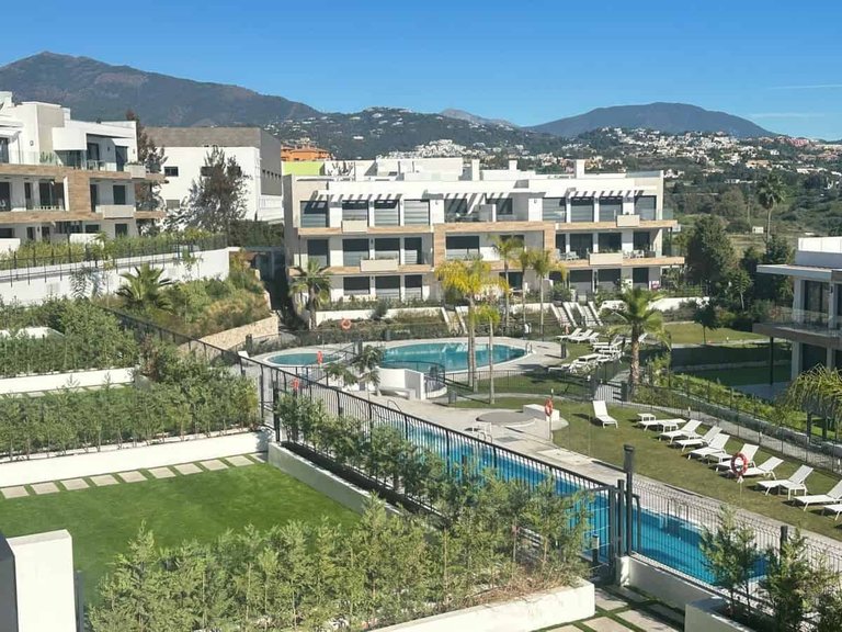 apartment for sale in Atalaya Isdabe, Malaga 948653 1