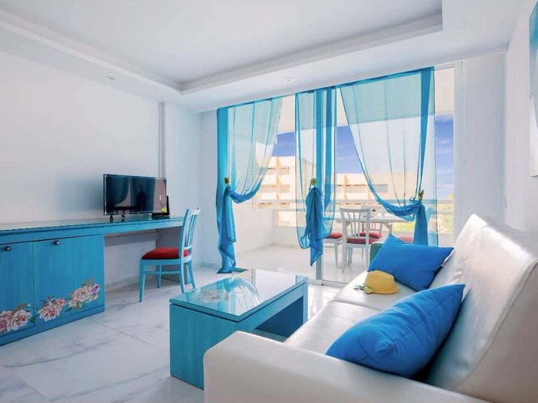 Apartment for sale in Costa Adeje, Tenerife 1409047 3