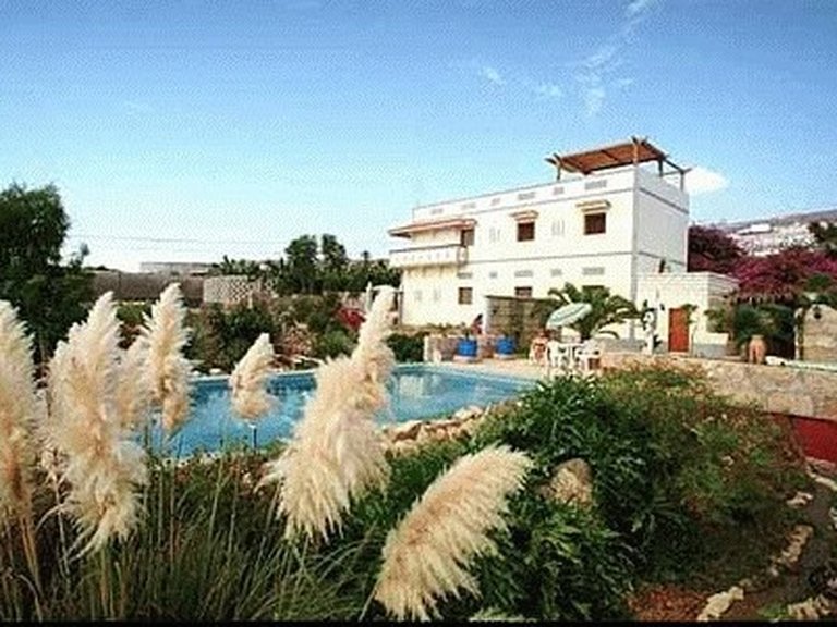 Villa for sale in Adeje, Tenerife 1522681 2