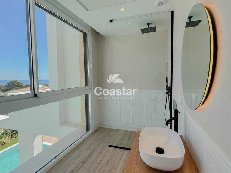 Villa for sale in Benissa, Alicante, Costa Blanca 1