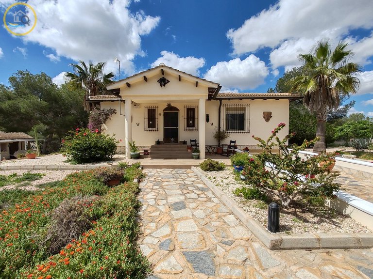Country House for sale in Pilar de la Horadada, Alicante, Costa Blanca 3