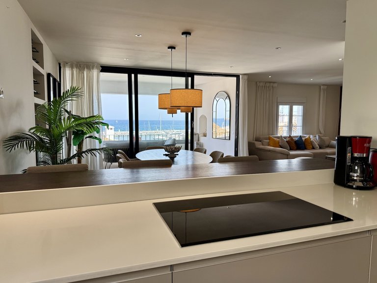 Apartment for sale in Puerto Banus, Málaga 6