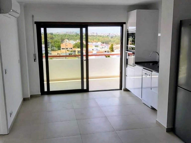 Charmant T1 non meublé à Portimão, Praia de Vau 3