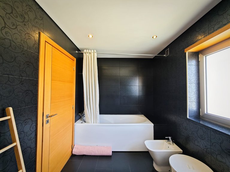 Villa for sale in Mujães, Viana do Castelo, Portugal 14