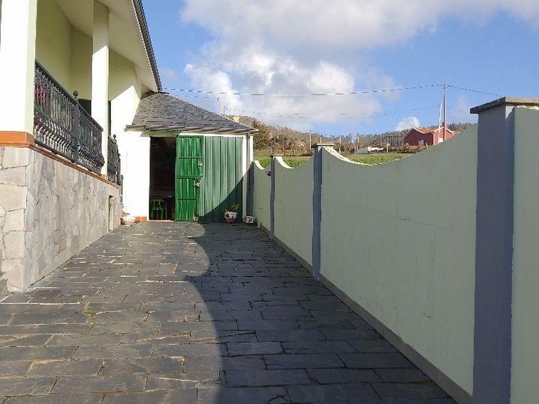Villa for sale in Valdoviño, La Coruña 5
