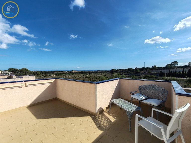 Villa for sale in Pilar de la Horadada, Alicante 12