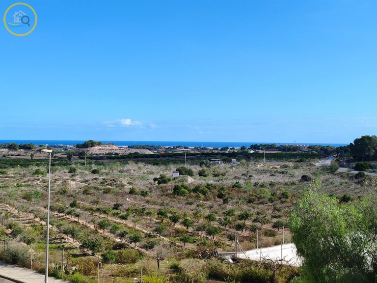 Villa for sale in Pilar de la Horadada, Alicante 2