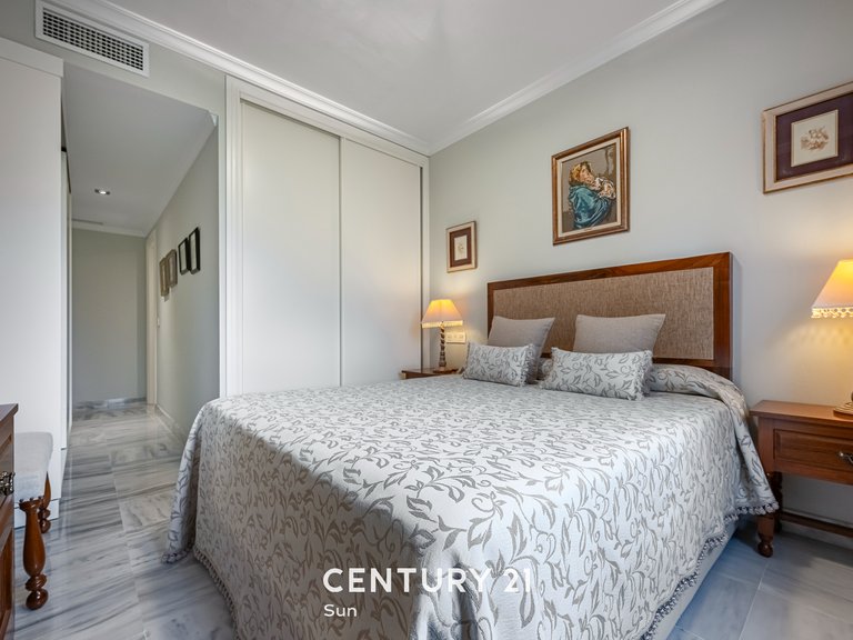 Apartment for sale in Puerto Banús, Nueva Andalucía, Marbella, Málaga 19