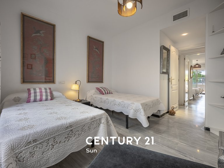 Apartment for sale in Puerto Banús, Málaga 22