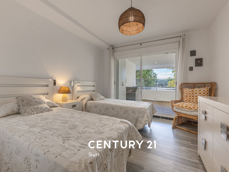 Apartment for sale in Puerto Banús, Málaga 24
