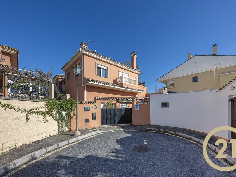 Villa for sale in San Pedro de Alcántara, Marbella, Málaga 20