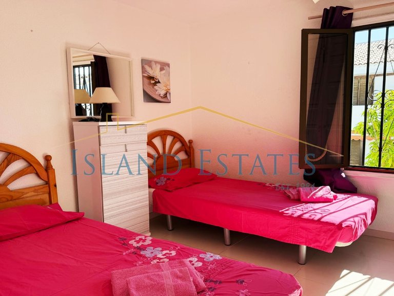 3 Bedroom Townhouse front line to the sea 16