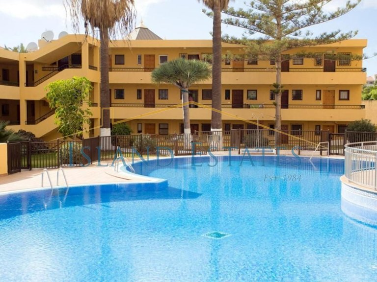 Renovated 1 Bedroom Apartment 50 metres from the Sea 14