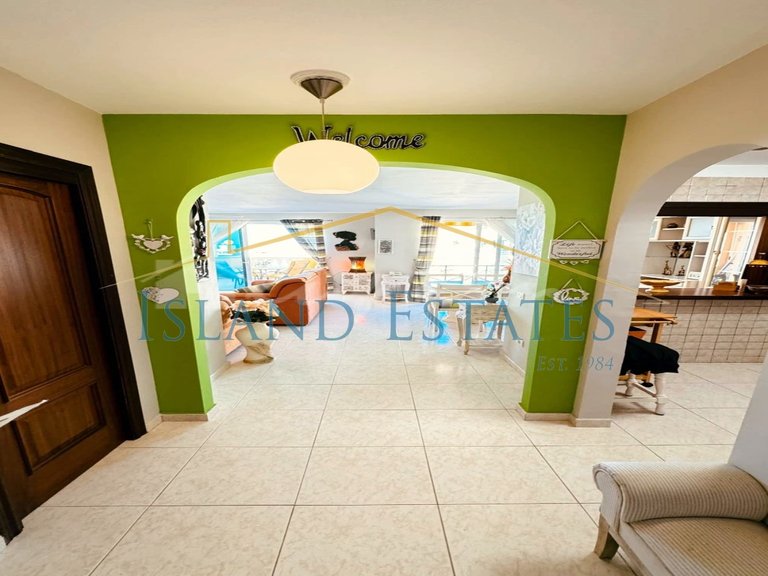 2 Bedroom Duplex in Los Cristianos, Tenerife 5