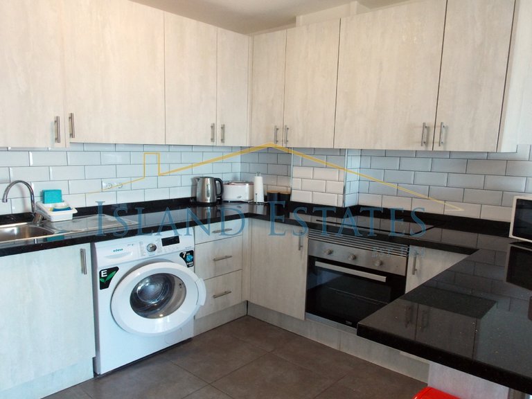 One Bedroom Duplex in San Eugenio, Tenerife 6