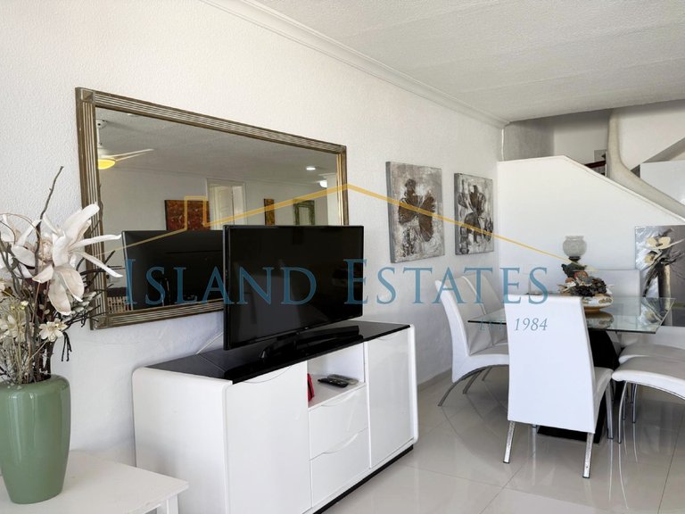 3 Bedroom Townhouse front line to the sea 4