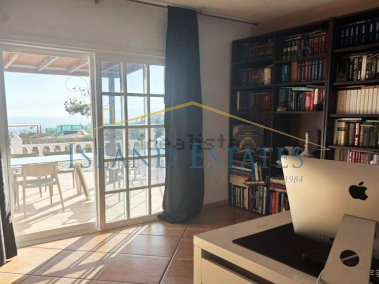 5 Bedroom Finca only 3 kilometres from the coast 9