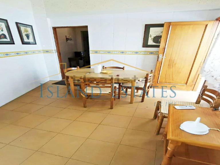 Unique Townhouse with Roof Terrace in Country Town 22