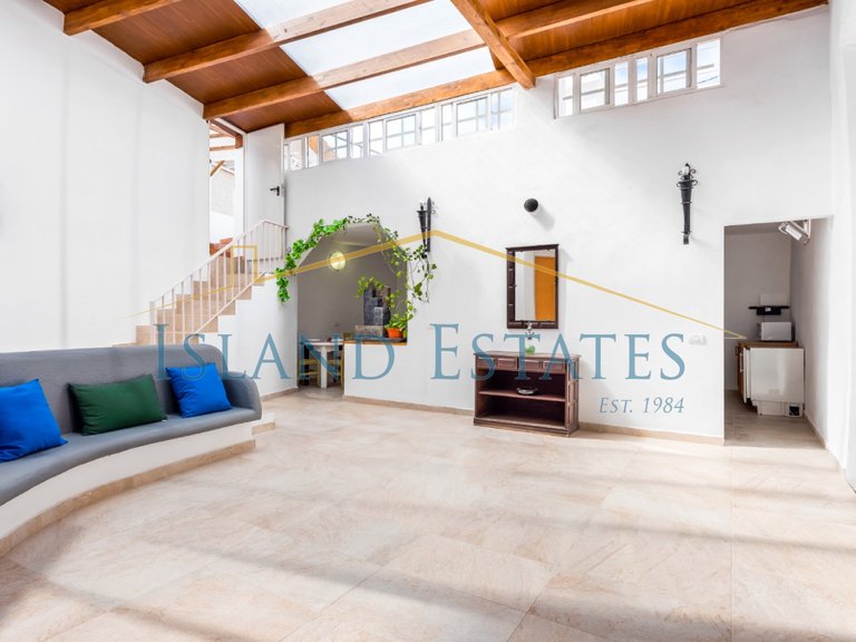 12 Bedroom Townhouse in West Tenerife 4