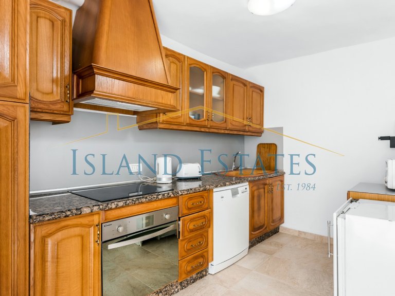 12 Bedroom townhouse in rural village - West Tenerife 7