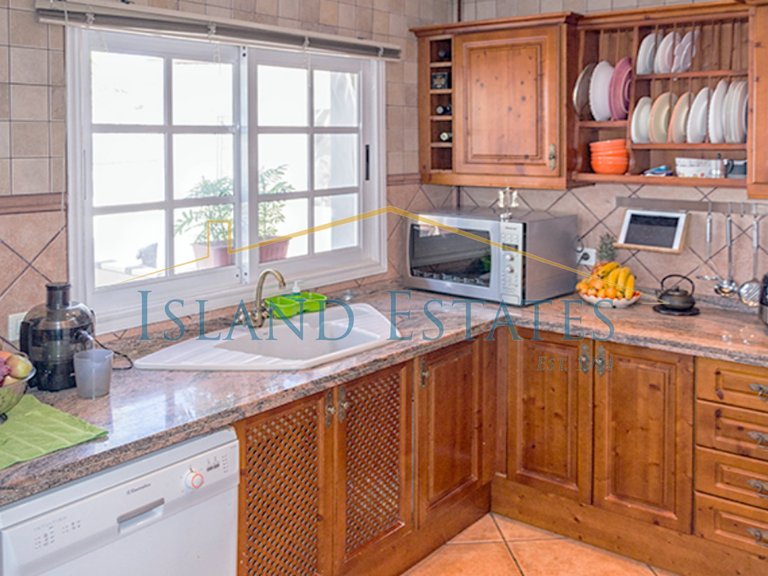 5 Bedroom Finca only 3 kilometres from the coast 8