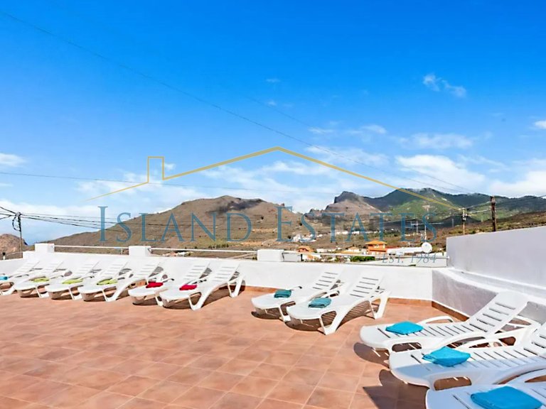 12 Bedroom Townhouse in West Tenerife 1