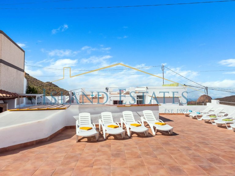 12 Bedroom townhouse in rural village - West Tenerife 2