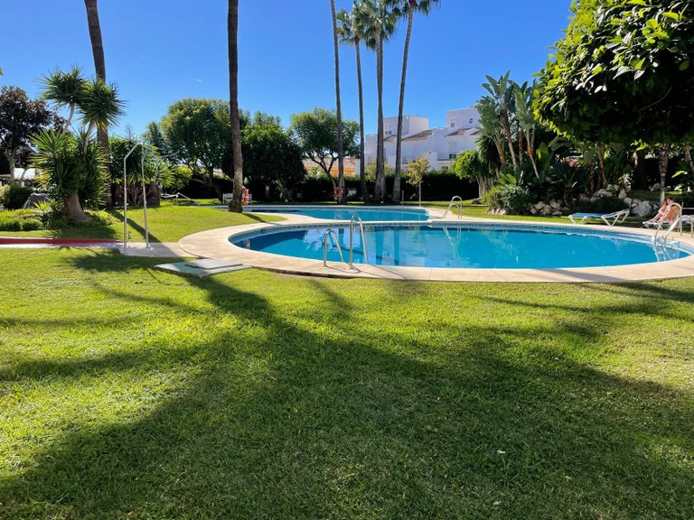 Encantador apartamento en planta baja en Av. Pernet, El Paraíso 1