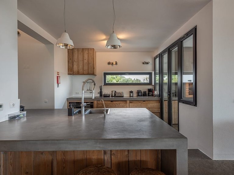 Villa for Sale in Lagoa, Algarve 12