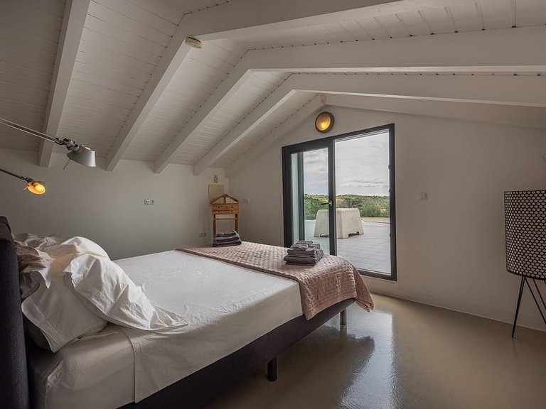 Villa for Sale in Lagoa, Algarve 14