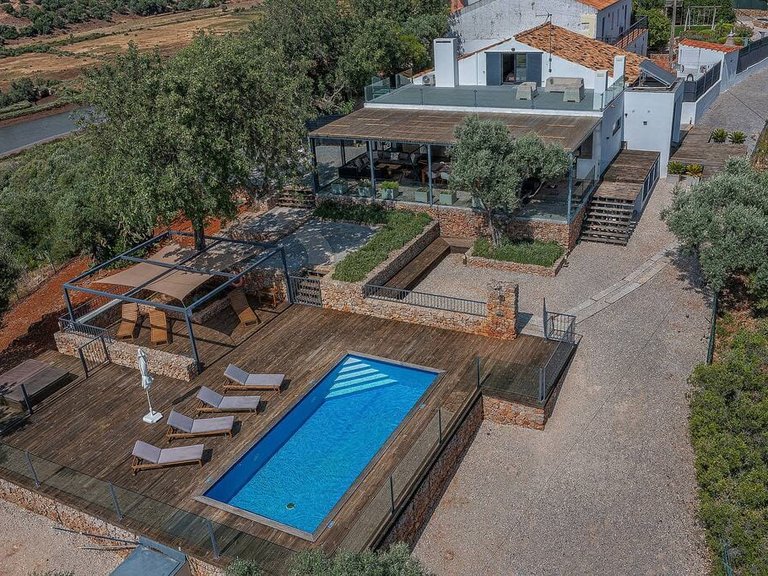 Villa for Sale in Lagoa, Algarve 5