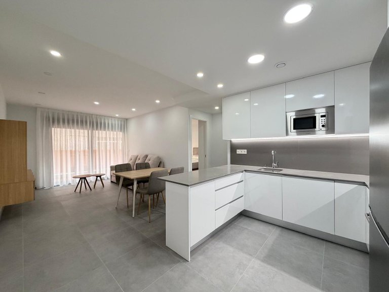 NEW APARTMENT IN THE “ALEGRIA 21” RESIDENTIAL COMPLEX WITH GARAGE INCLUDED 3 BEDROOMS · 2 BATHROOMS · 113 m² · POOL + SAUNA + BARBECUE 6