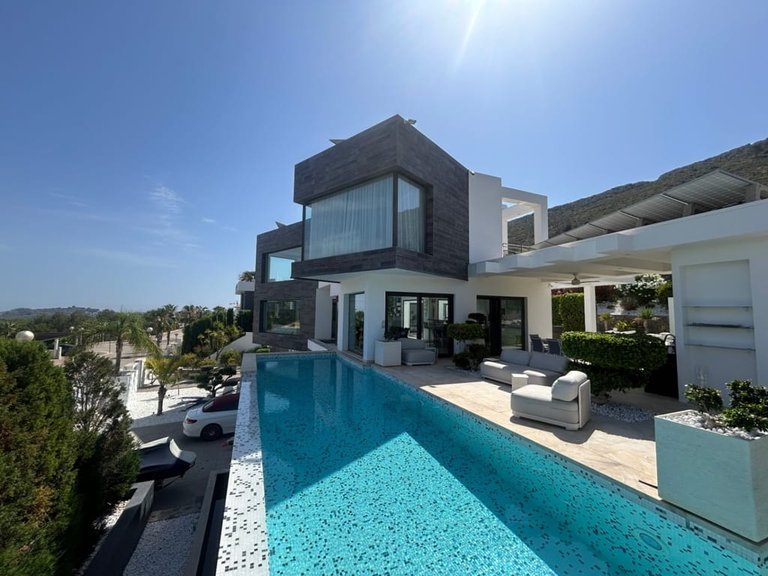 Villa for Sale in Javea, Alicante 4