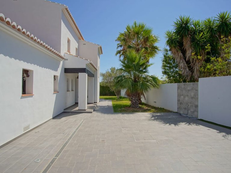 Villa for Sale in Moraira, Alicante 7