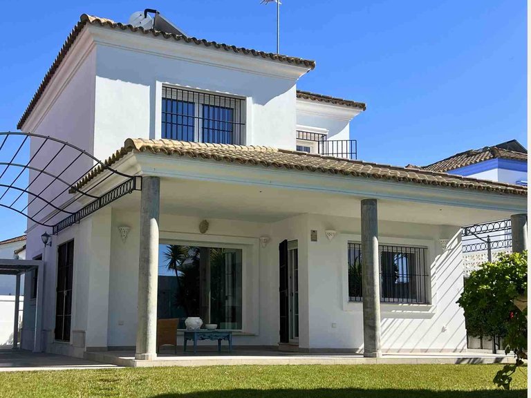 Chalet independiente en una de las zonas residenciales más exclusiva y tranquilas de Sanlúcar de Barrameda 15