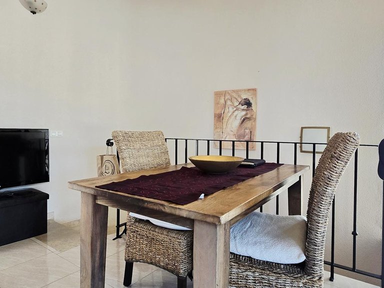 Villa overlooking lake Viñuela 4