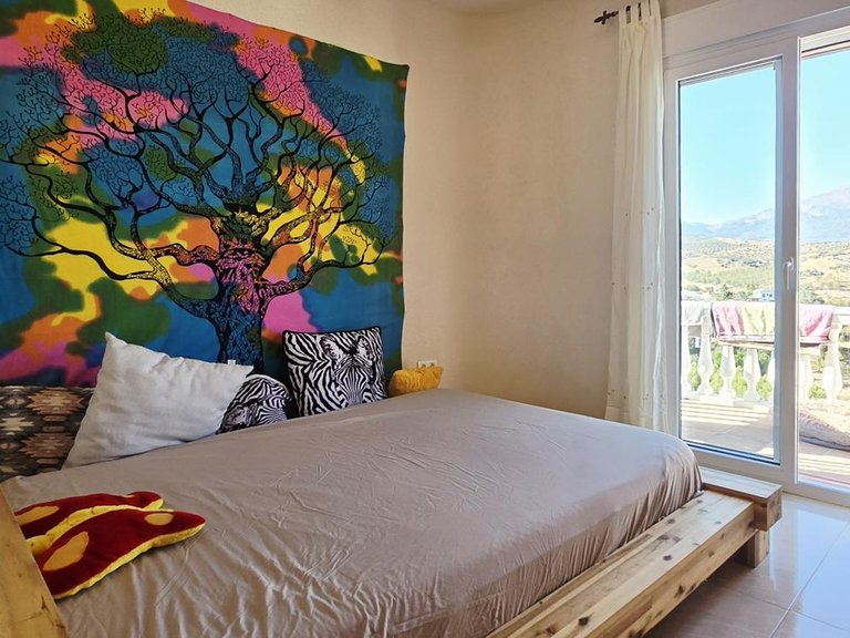 Villa overlooking lake Viñuela 10
