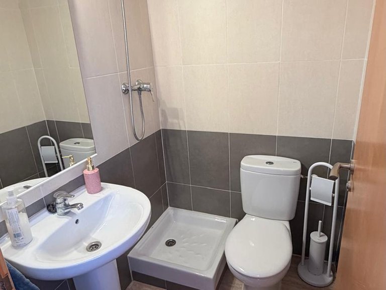Piso Impecable en Camarles: Confort y Modernidad Listos para Estrenar 6