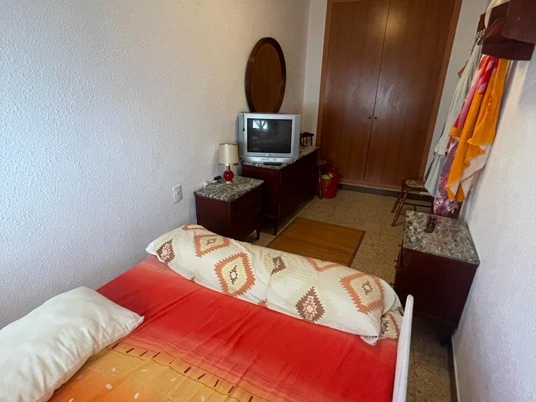 Luminoso Piso con Vistas Despejadas en el Corazón de Oropesa 11