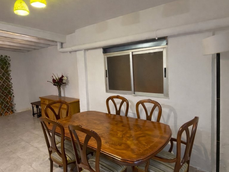 Vivienda en planta baja dentro de edificio de 5 alturas (sin ascensor), ideal para quienes valoran la accesibilidad y la comodidad diaria. 5