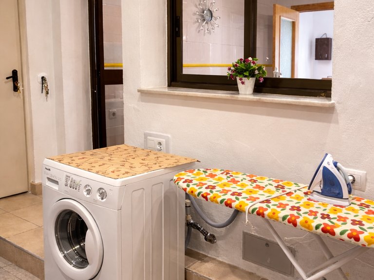 Vivienda en planta baja dentro de edificio de 5 alturas (sin ascensor), ideal para quienes valoran la accesibilidad y la comodidad diaria. 7