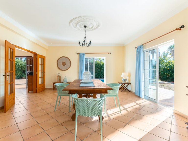 Villa for Sale in Almancil, Algarve 6