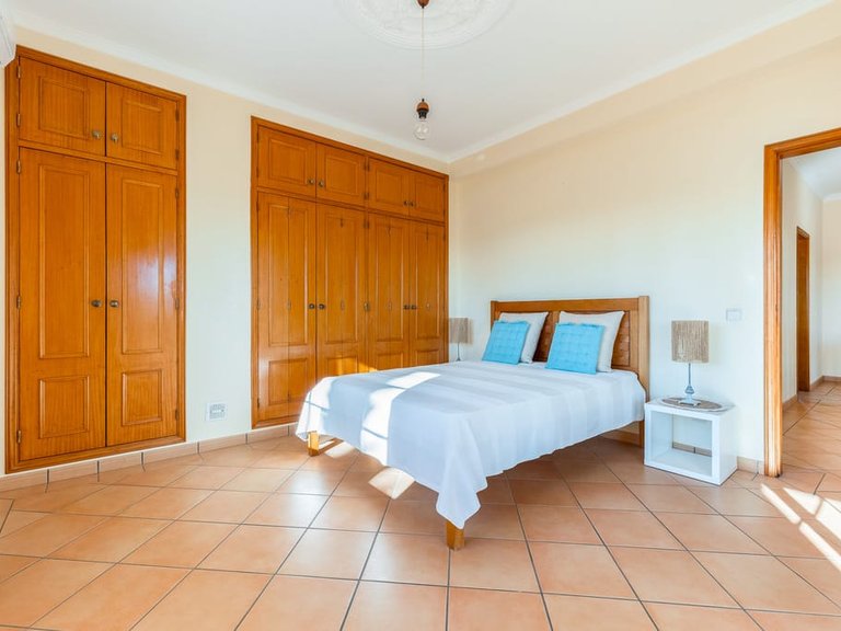 Villa for Sale in Almancil, Algarve 9