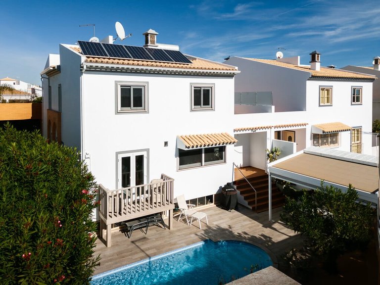 Villa for Sale in Almancil, Algarve 2