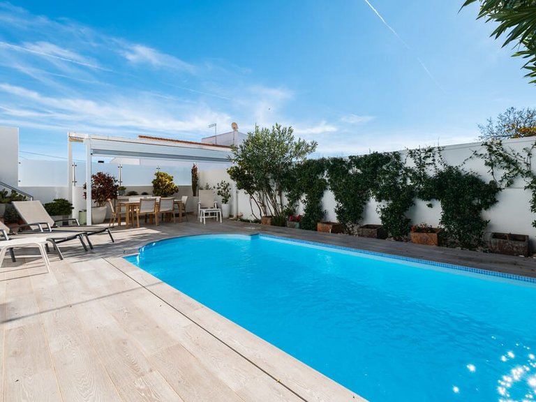 Villa for Sale in Almancil, Algarve 3