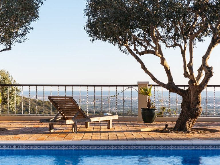 Villa for Sale in Santa Bárbara De Nexe, Algarve 4