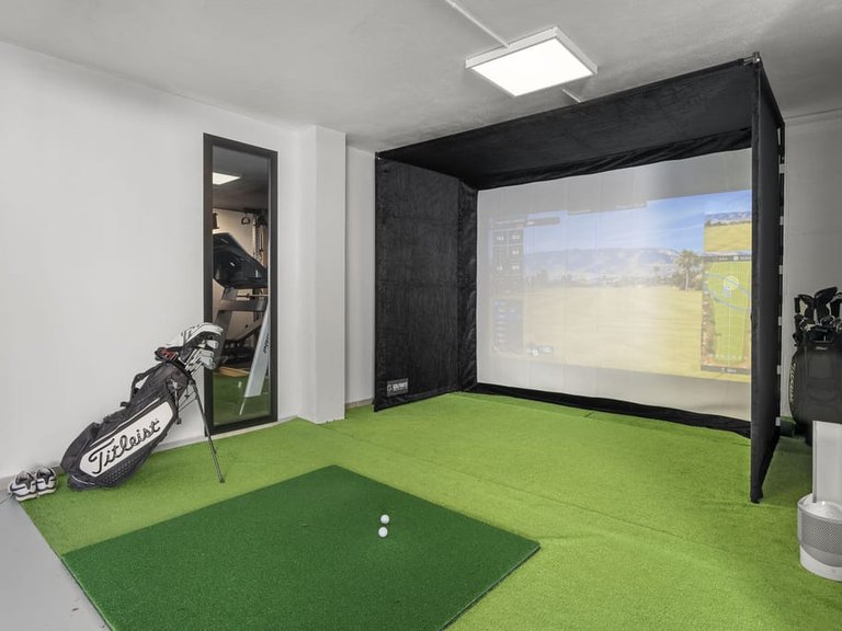 Villa for Sale in Marbella, Malaga 11