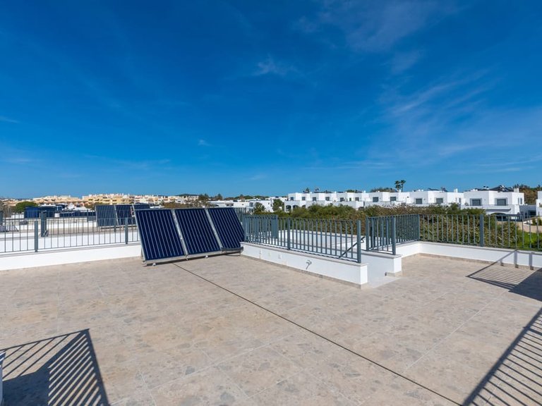 Villa for Sale in Quarteira, Algarve 10